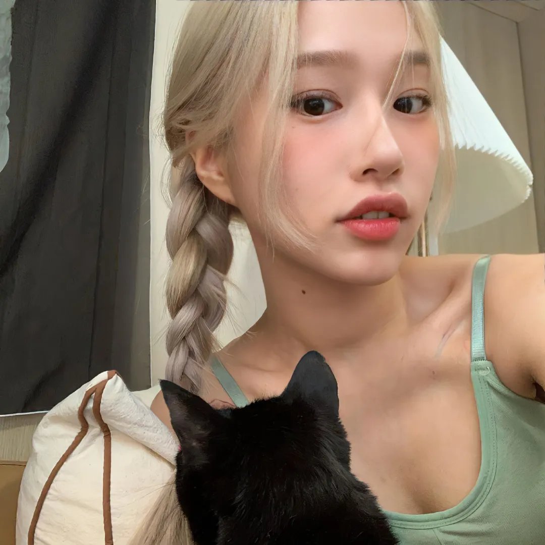金车美人 海报